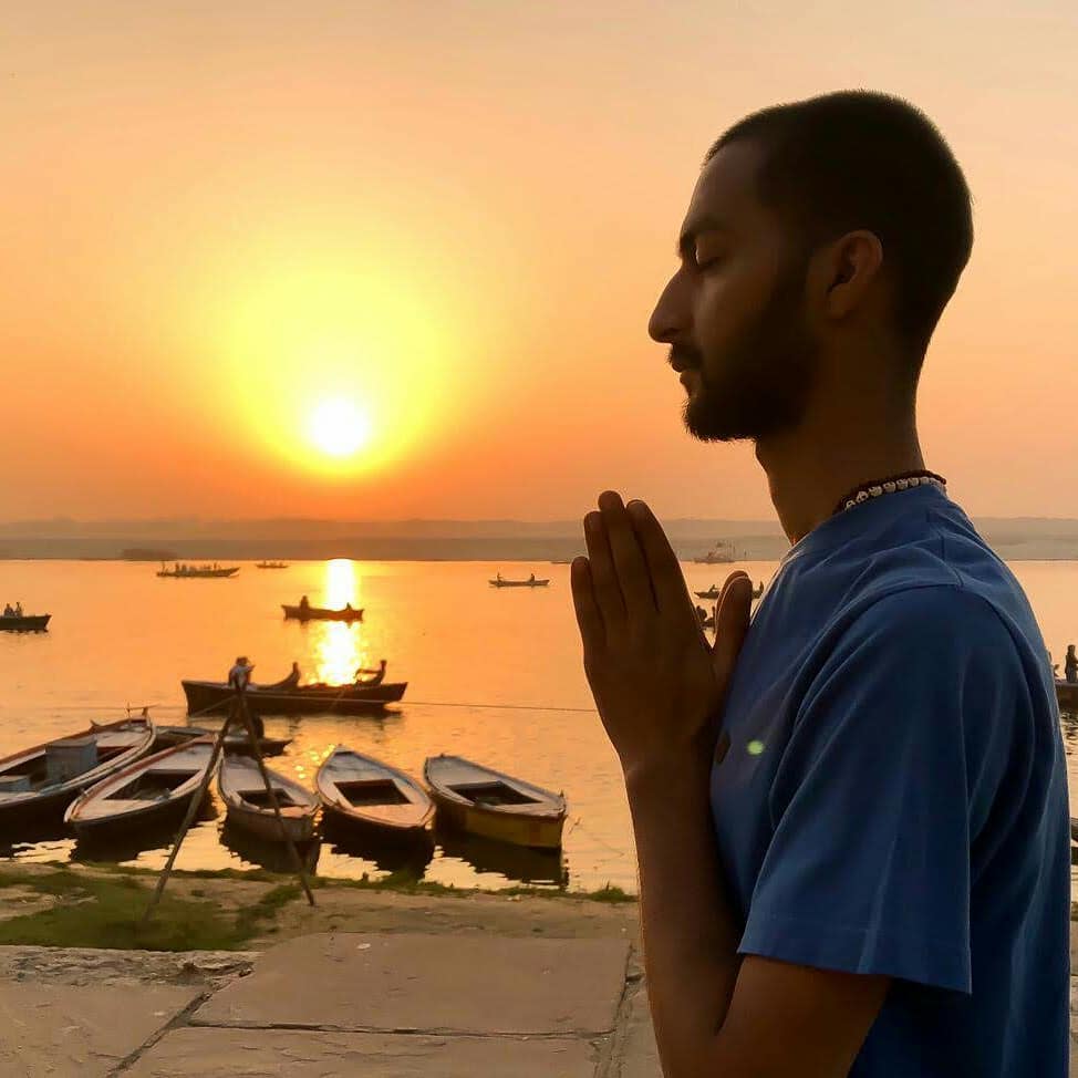 Personal Yoga Asana Meditation Trainer Teacher Instructor Class Online and In Person, Individual & Group Class Varanasi Banaras Ganga Ghat