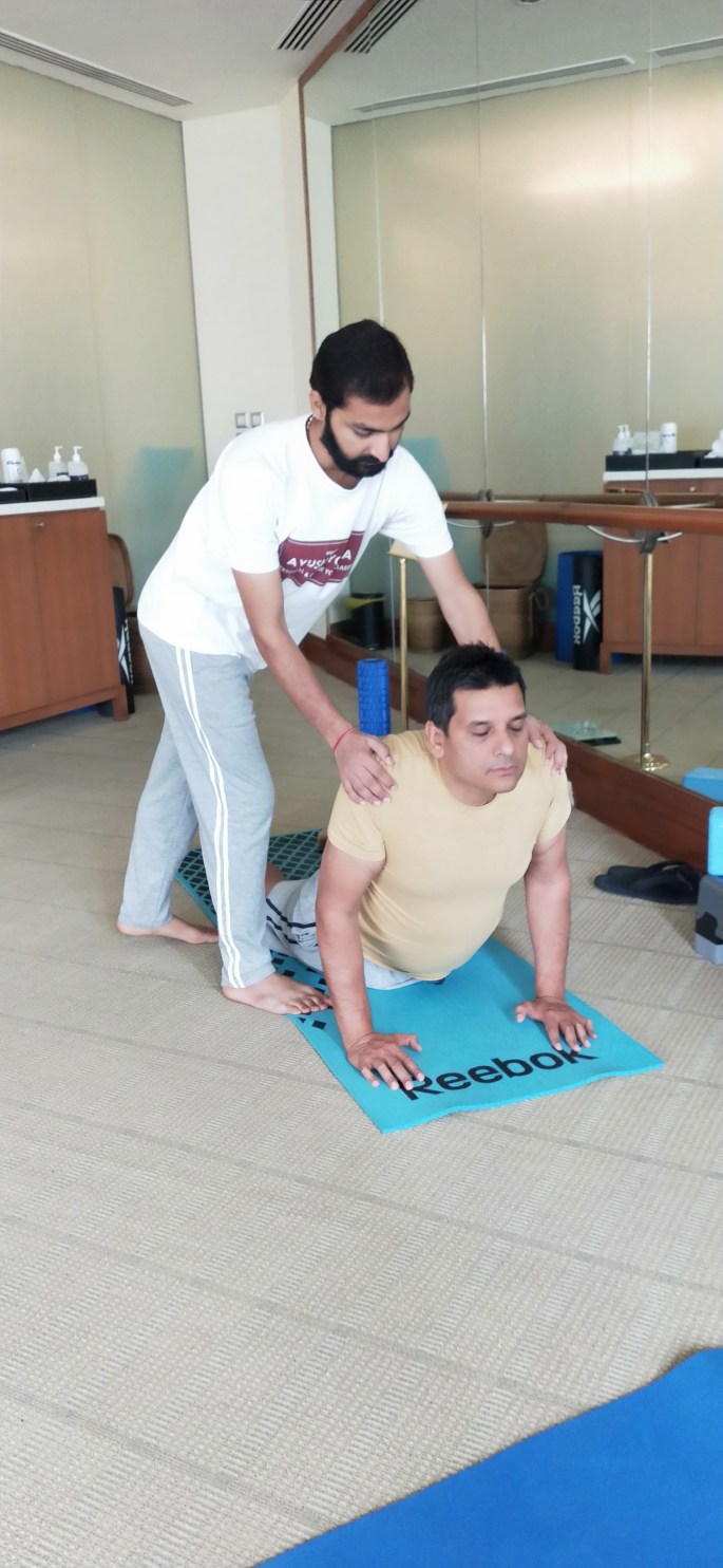 Personal Yoga Asana Meditation Trainer Teacher Instructor Class Online and In Person, Varanasi Banaras Ganga Ghat