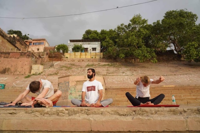 yoga online class asana pranayam meditation varanasi banaras kashi ganga ghat sunrise view hathayoga yogateacher ayushyoga session group private mat pose 