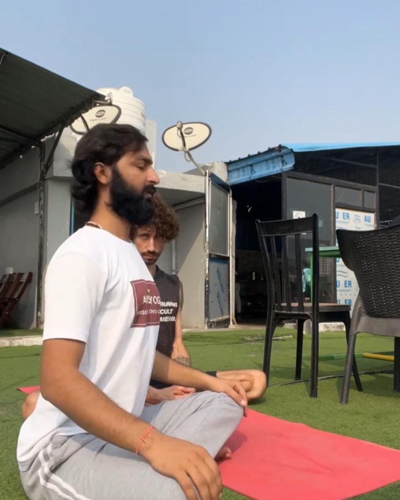 yoga online class asana pranayam meditation varanasi banaras kashi ganga ghat sunrise view hathayoga yogateacher ayushyoga session group private mat pose