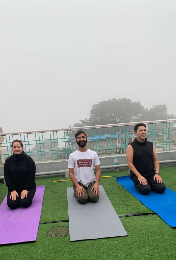 yoga onlineyoga yogaclass asana pranayam meditation varanasi banaras kashi ganga ghat sunriseyoga view hathayoga yogateacher ayushyoga yogasession groupyoga privateyoga yogamat yogapose yogainvaranasi yogawithayush yogaontheghat 