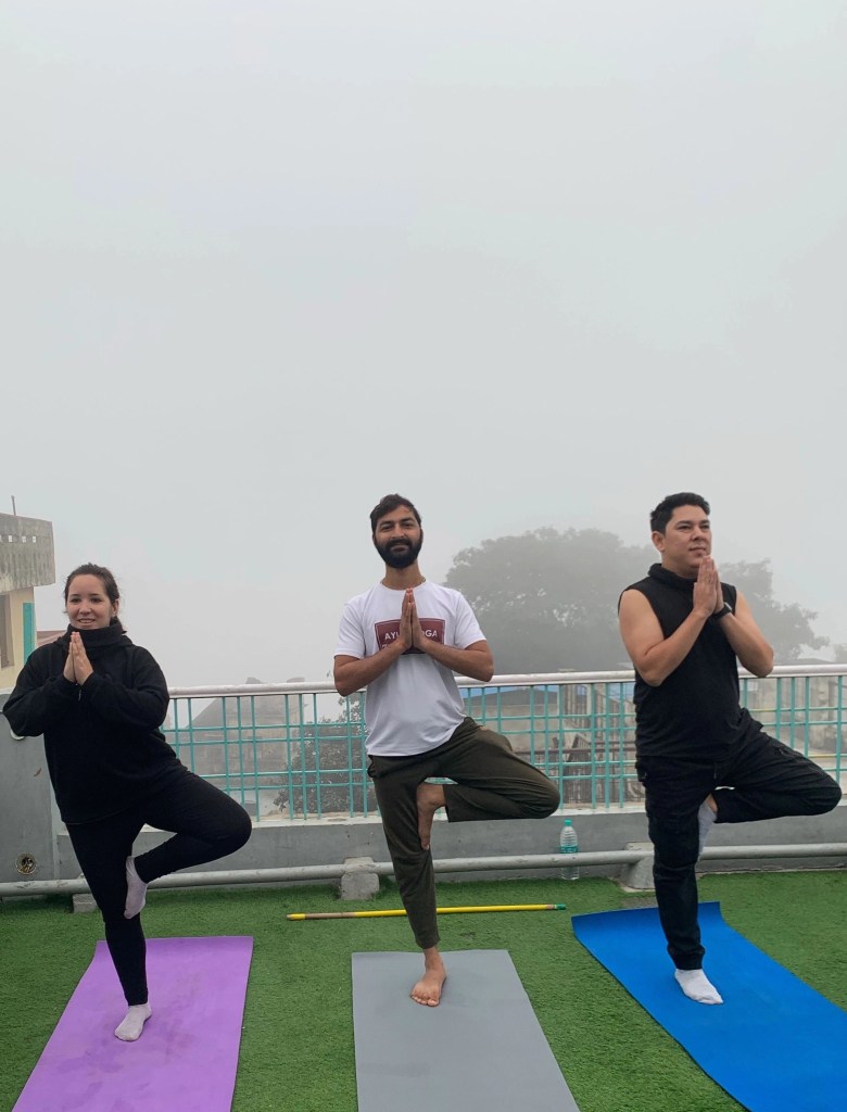 yoga onlineyoga yogaclass asana pranayam meditation varanasi banaras kashi ganga ghat sunriseyoga view hathayoga yogateacher ayushyoga yogasession groupyoga privateyoga yogamat yogapose yogainvaranasi yogawithayush yogaontheghat 