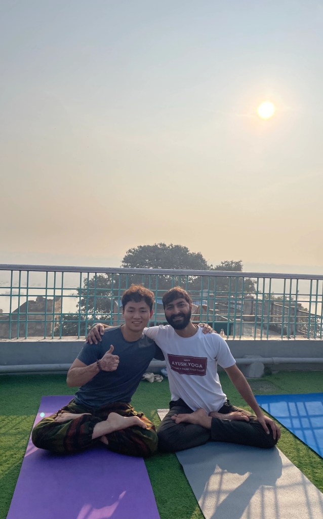 yoga onlineyoga yogaclass asana pranayam meditation varanasi banaras kashi ganga ghat sunriseyoga view hathayoga yogateacher ayushyoga yogasession groupyoga privateyoga yogamat yogapose yogainvaranasi yogawithayush yogaontheghat 