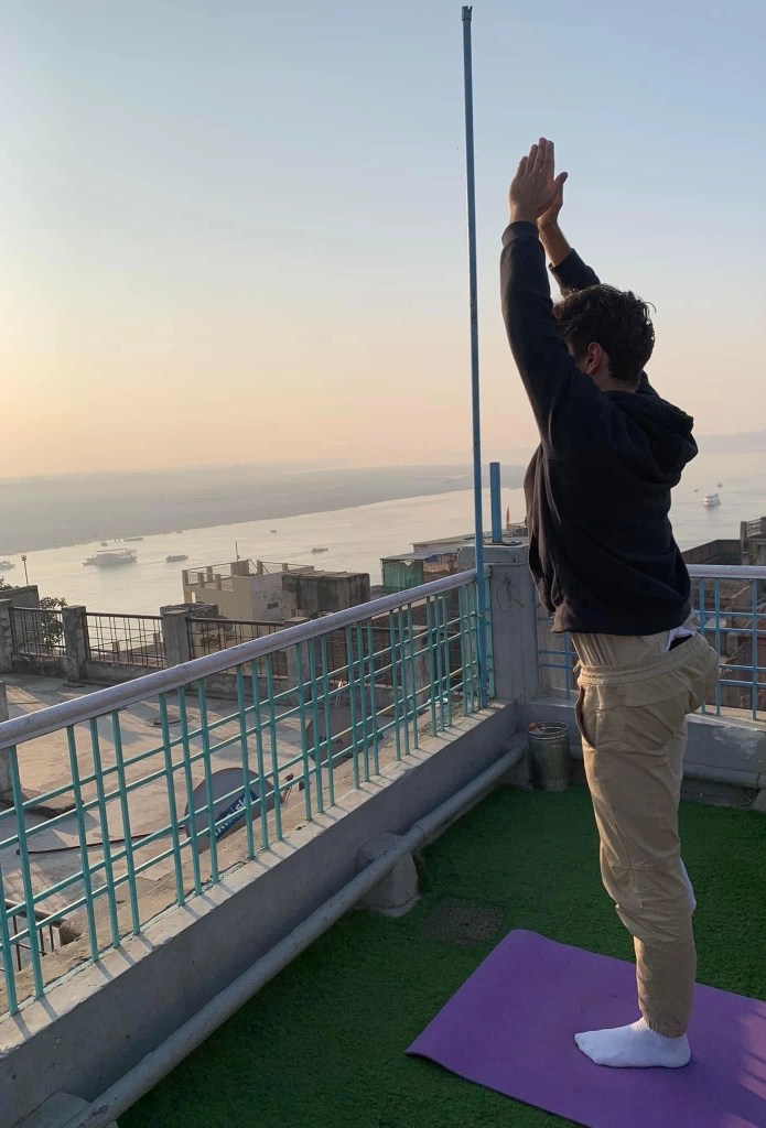 yoga onlineyoga yogaclass asana pranayam meditation varanasi banaras kashi ganga ghat sunriseyoga view hathayoga yogateacher ayushyoga yogasession groupyoga privateyoga yogamat yogapose yogainvaranasi yogawithayush yogaontheghat 