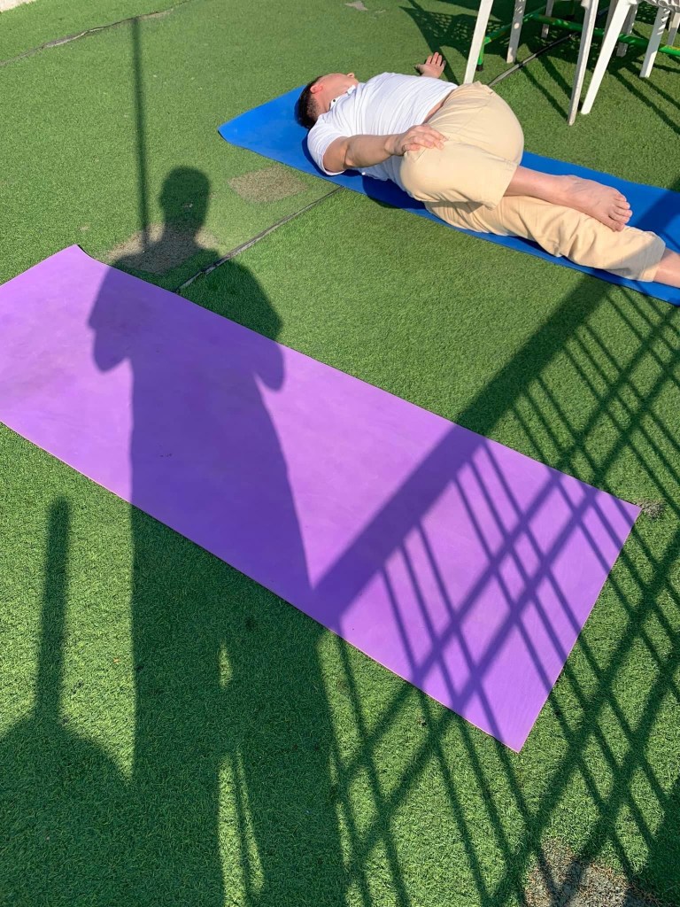 yoga onlineyoga yogaclass asana pranayam meditation varanasi banaras kashi ganga ghat sunriseyoga view hathayoga yogateacher ayushyoga yogasession groupyoga privateyoga yogamat yogapose yogainvaranasi yogawithayush yogaontheghat 