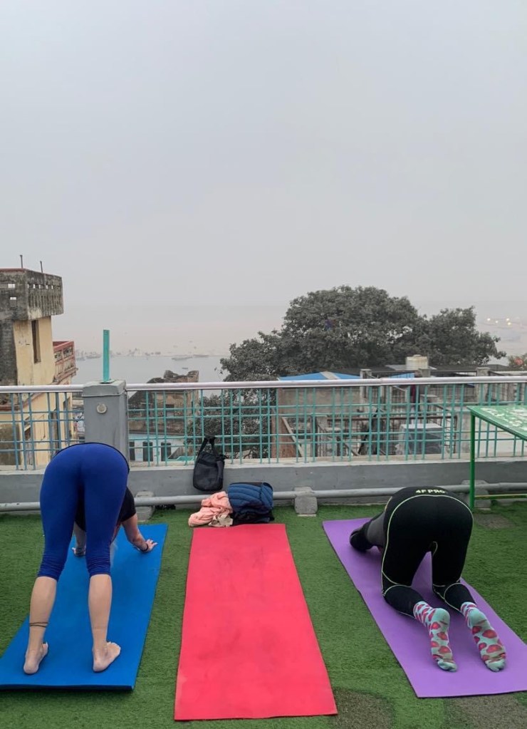yoga onlineyoga yogaclass asana pranayam meditation varanasi banaras kashi ganga ghat sunriseyoga view hathayoga yogateacher ayushyoga yogasession groupyoga privateyoga yogamat yogapose yogainvaranasi yogawithayush yogaontheghat 