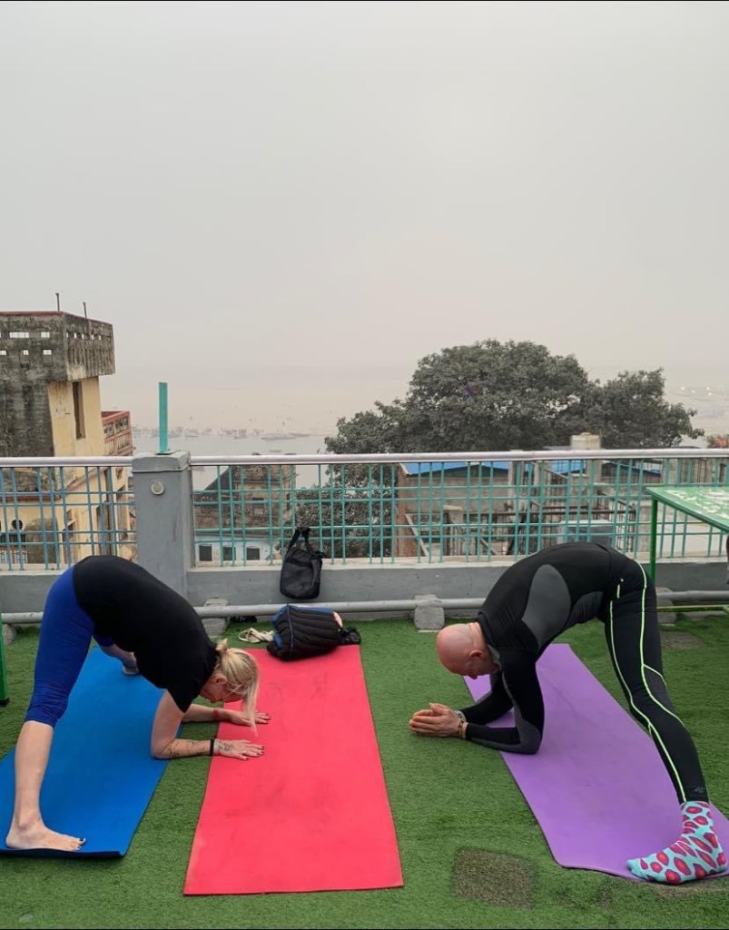 yoga onlineyoga yogaclass asana pranayam meditation varanasi banaras kashi ganga ghat sunriseyoga view hathayoga yogateacher ayushyoga yogasession groupyoga privateyoga yogamat yogapose yogainvaranasi yogawithayush yogaontheghat 