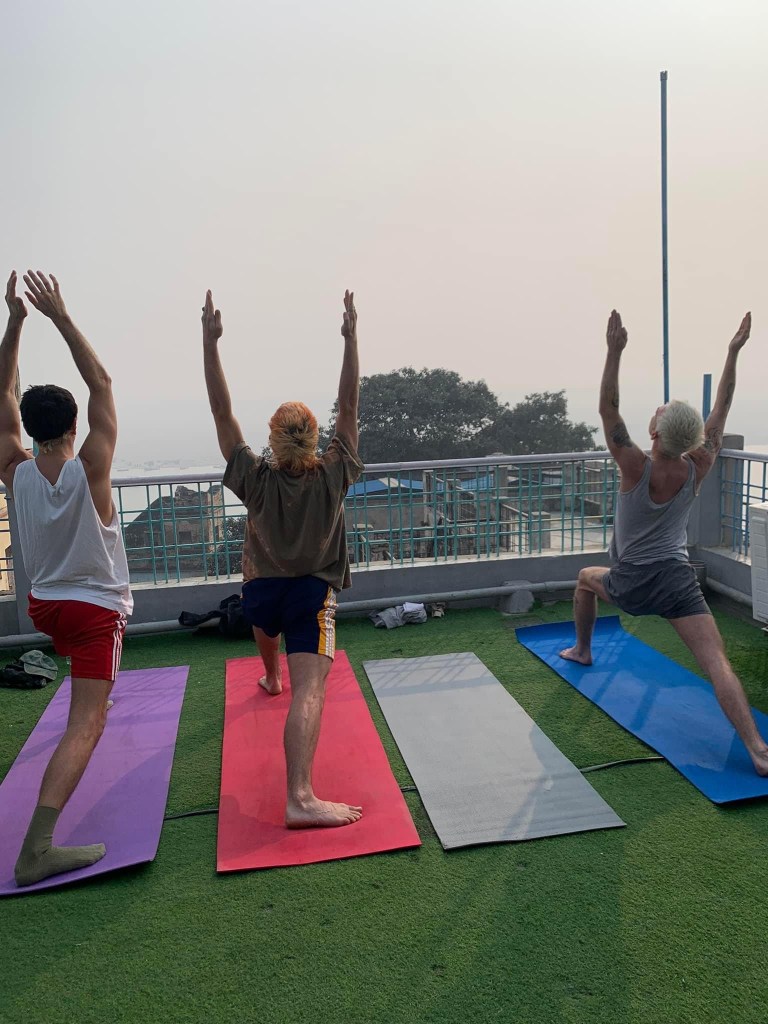 yoga onlineyoga yogaclass asana pranayam meditation varanasi banaras kashi ganga ghat sunriseyoga view hathayoga yogateacher ayushyoga yogasession groupyoga privateyoga yogamat yogapose yogainvaranasi yogawithayush yogaontheghat 