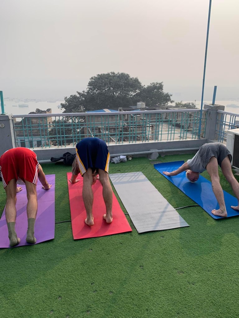 yoga onlineyoga yogaclass asana pranayam meditation varanasi banaras kashi ganga ghat sunriseyoga view hathayoga yogateacher ayushyoga yogasession groupyoga privateyoga yogamat yogapose yogainvaranasi yogawithayush yogaontheghat 