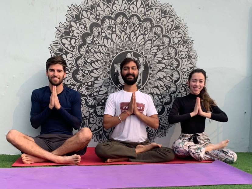 yoga onlineyoga yogaclass asana pranayam meditation varanasi banaras kashi ganga ghat sunriseyoga view hathayoga yogateacher ayushyoga yogasession groupyoga privateyoga yogamat yogapose yogainvaranasi yogawithayush yogaontheghat 