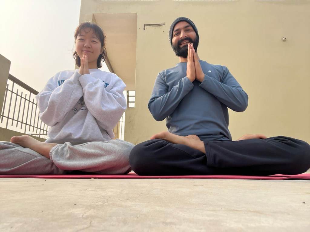yoga onlineyoga yogaclass asana pranayam meditation varanasi banaras kashi ganga ghat sunriseyoga view hathayoga yogateacher ayushyoga yogasession groupyoga privateyoga yogamat yogapose yogainvaranasi yogawithayush yogaontheghat 