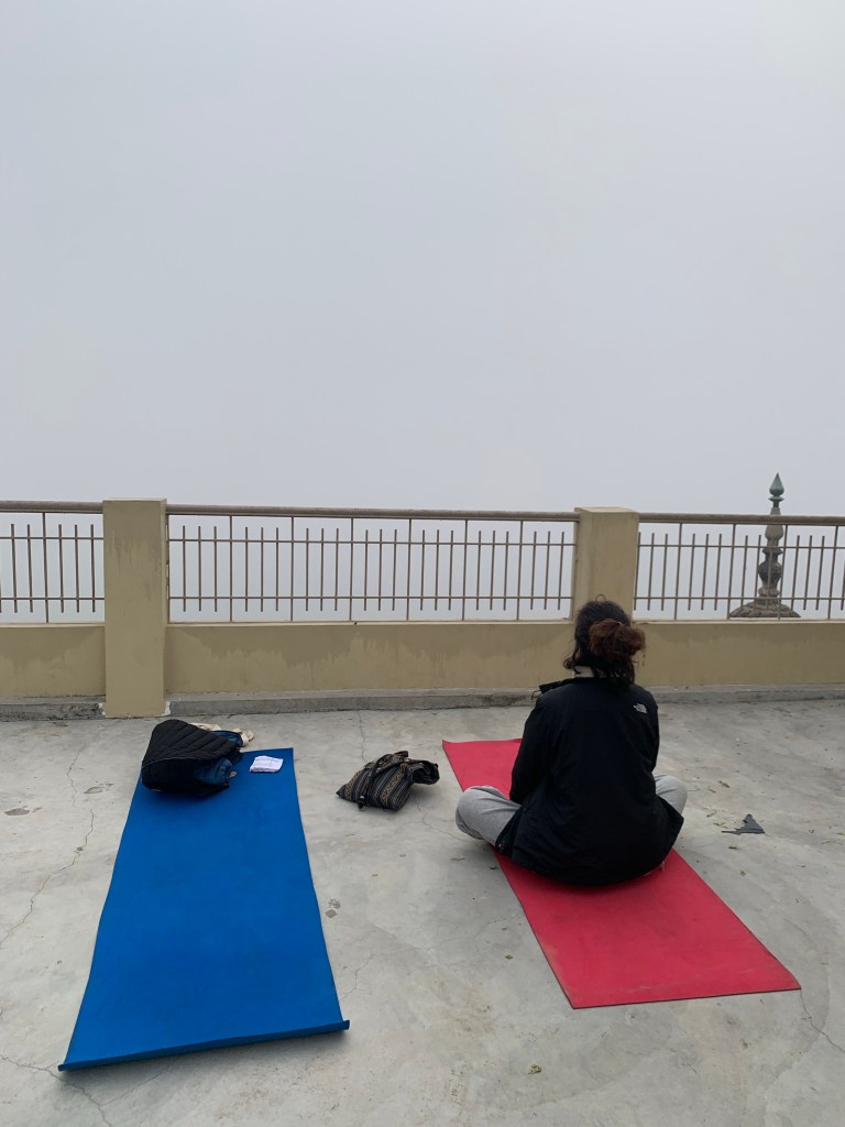 yoga onlineyoga yogaclass asana pranayam meditation varanasi banaras kashi ganga ghat sunriseyoga view hathayoga yogateacher ayushyoga yogasession groupyoga privateyoga yogamat yogapose yogainvaranasi yogawithayush yogaontheghat 
