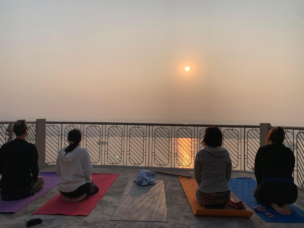yoga onlineyoga yogaclass asana pranayam meditation varanasi banaras kashi ganga ghat sunriseyoga view hathayoga yogateacher ayushyoga yogasession groupyoga privateyoga yogamat yogapose yogainvaranasi yogawithayush yogaontheghat 