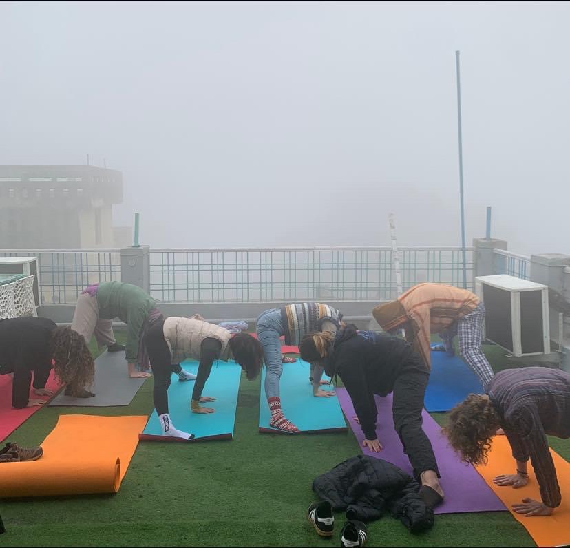 yoga onlineyoga yogaclass asana pranayam meditation varanasi banaras kashi ganga ghat sunriseyoga view hathayoga yogateacher ayushyoga yogasession groupyoga privateyoga yogamat yogapose yogainvaranasi yogawithayush yogaontheghat 