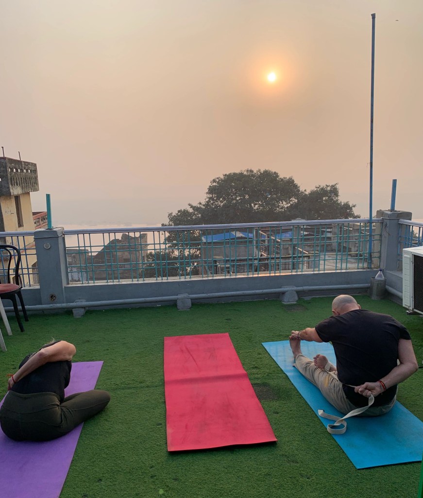 yoga onlineyoga yogaclass asana pranayam meditation varanasi banaras kashi ganga ghat sunriseyoga view hathayoga yogateacher ayushyoga yogasession groupyoga privateyoga yogamat yogapose yogainvaranasi yogawithayush yogaontheghat 