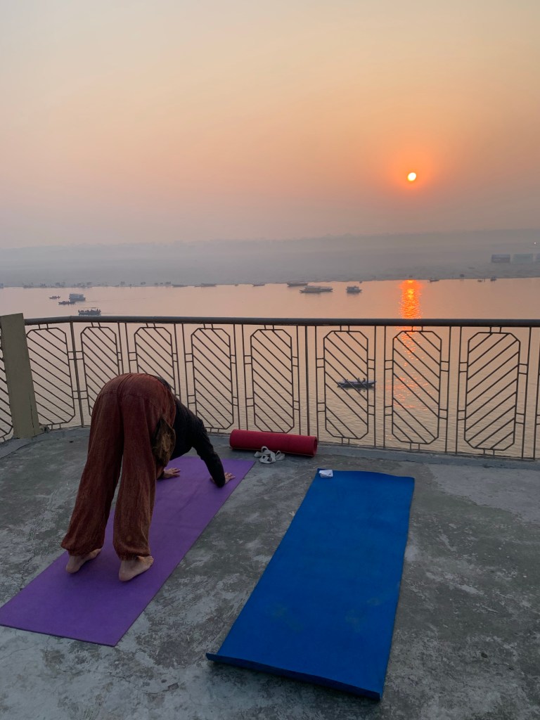yoga onlineyoga yogaclass asana pranayam meditation varanasi banaras kashi ganga ghat sunriseyoga view hathayoga yogateacher ayushyoga yogasession groupyoga privateyoga yogamat yogapose yogainvaranasi yogawithayush yogaontheghat