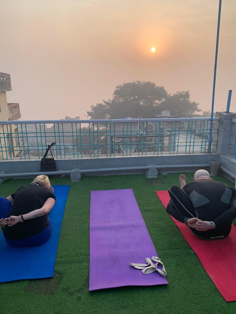 yoga onlineyoga yogaclass asana pranayam meditation varanasi banaras kashi ganga ghat sunriseyoga view hathayoga yogateacher ayushyoga yogasession groupyoga privateyoga yogamat yogapose yogainvaranasi yogawithayush yogaontheghat 
