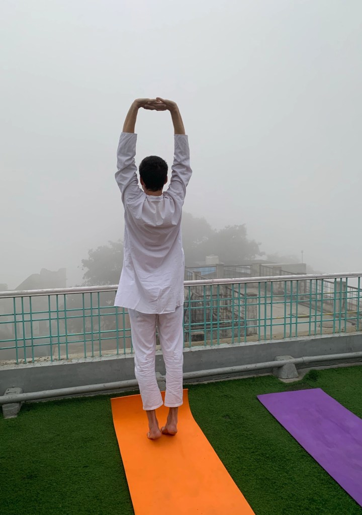 yoga onlineyoga yogaclass asana pranayam meditation varanasi banaras kashi ganga ghat sunriseyoga view hathayoga yogateacher ayushyoga yogasession groupyoga privateyoga yogamat yogapose yogainvaranasi yogawithayush yogaontheghat