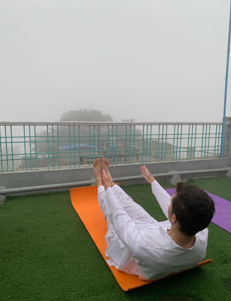 yoga onlineyoga yogaclass asana pranayam meditation varanasi banaras kashi ganga ghat sunriseyoga view hathayoga yogateacher ayushyoga yogasession groupyoga privateyoga yogamat yogapose yogainvaranasi yogawithayush yogaontheghat