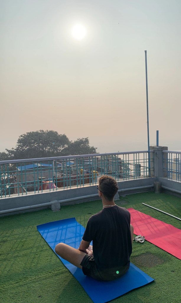 yoga onlineyoga yogaclass asana pranayam meditation varanasi banaras kashi ganga ghat sunriseyoga view hathayoga yogateacher ayushyoga yogasession groupyoga privateyoga yogamat yogapose yogainvaranasi yogawithayush yogaontheghat 