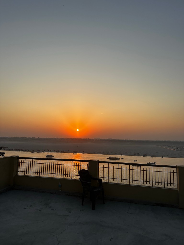 yoga onlineyoga yogaclass asana pranayam meditation varanasi banaras kashi ganga ghat sunriseyoga view hathayoga yogateacher ayushyoga yogasession groupyoga privateyoga yogamat yogapose yogainvaranasi yogawithayush yogaontheghat 