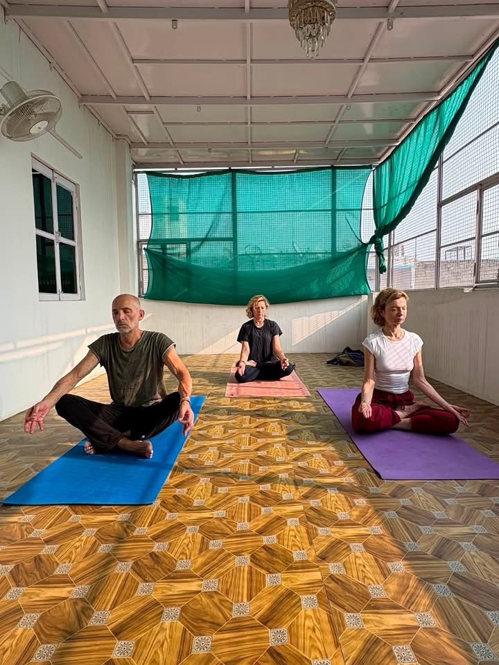 Yoga Studio – Yoga with&nbsp;Ayush